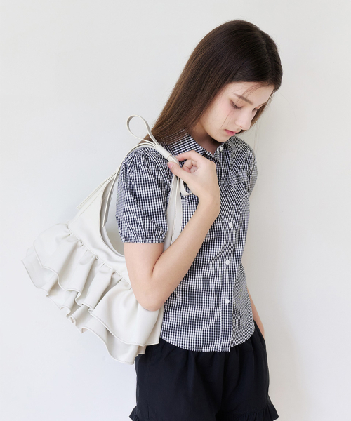 ALKI ALKA(アルキアルカ)の「Rivv Ruffle Bag (Ivory)(ショルダーバッグ・レディース・アイボリー・FREE)」の3枚目の写真