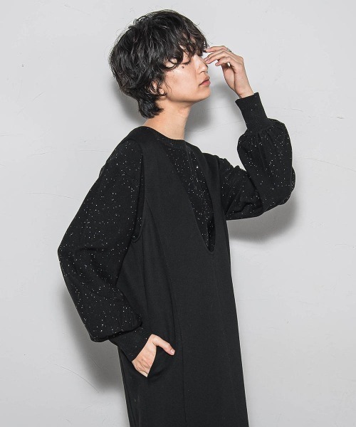 MAYSON GREY(メイソングレイ)の「ミニスパンコールクルーネックニット≪手洗い可能≫(ニット/セーター・レディース・オフホワイト/ライトグレー/レッド/ブラック・M)」の3枚目の写真