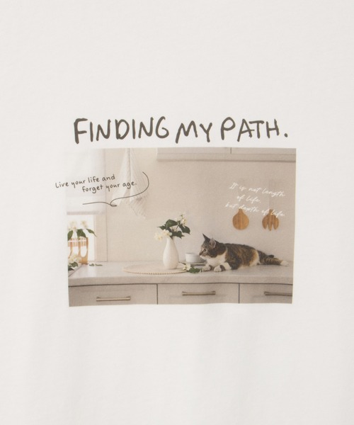 Honeys（ハニーズ）の「フォトプリントＴシャツ（Tシャツ/カットソー・レディース・スミクロ/オフホワイト/ダークブラウン/グレイッシュベージュ/ラベンダー・M/LL/L）」の19枚目の写真
