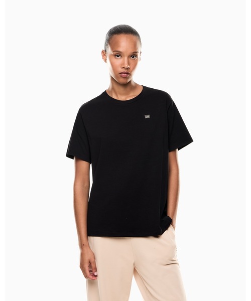 EMPORIO ARMANI EA7(エンポリオアルマーニイーエーセブン)の「<オンライン限定>【エンポリオ アルマーニ EA7】Core Lady 半袖Tシャツ レギュラーフィット ストレッチコットンジャージー(Tシャツ/カットソー・レディース・ホワイト/ブラック・LARGE/MEDIUM/SMALL/X-LARGE/X-SMALL)」の2枚目の写真