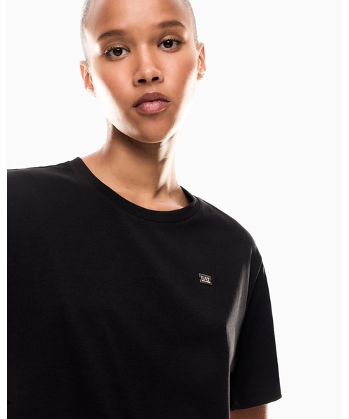 EMPORIO ARMANI EA7(エンポリオアルマーニイーエーセブン)の「<オンライン限定>【エンポリオ アルマーニ EA7】Core Lady 半袖Tシャツ レギュラーフィット ストレッチコットンジャージー(Tシャツ/カットソー・レディース・ホワイト/ブラック・LARGE/MEDIUM/SMALL/X-LARGE/X-SMALL)」の5枚目の写真