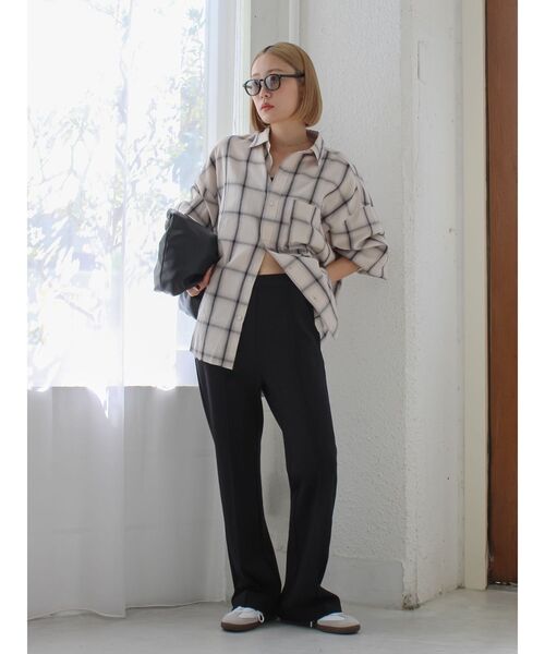 Ungrid(アングリッド)の「ストレッチジャージフレアパンツ(その他パンツ・レディース・ブラック/ブラウン・FREE)」の12枚目の写真