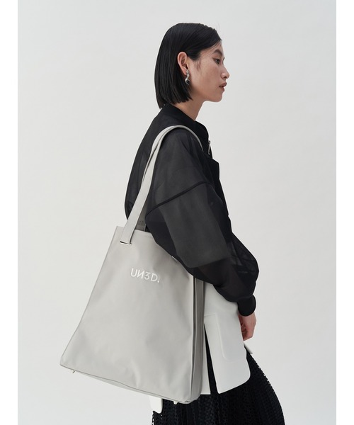 UN3D.(アンスリード)の「MA-1 ORIGAMI PLEATS TOTE(トートバッグ・レディース・ブラック/ベージュ/カーキ・FREE)」の5枚目の写真