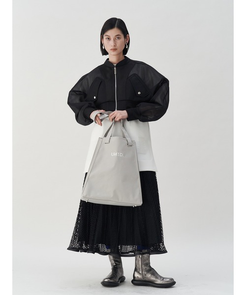 UN3D.(アンスリード)の「MA-1 ORIGAMI PLEATS TOTE(トートバッグ・レディース・ブラック/ベージュ/カーキ・FREE)」の6枚目の写真