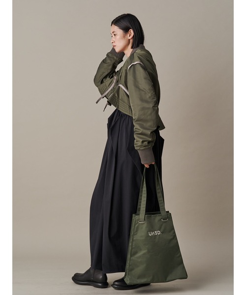 UN3D.(アンスリード)の「MA-1 ORIGAMI PLEATS TOTE(トートバッグ・レディース・ブラック/ベージュ/カーキ・FREE)」の16枚目の写真