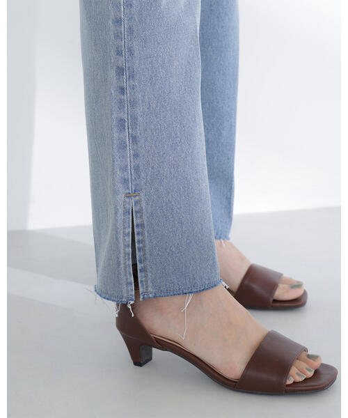 NATURAL BEAUTY BASIC(ナチュラルビューティーベーシック)の「◇サイドスリットストレートデニムパンツ(デニムパンツ・レディース・ブルー系その他2/ブルー・SMALL/MEDIUM/P/S)」の11枚目の写真