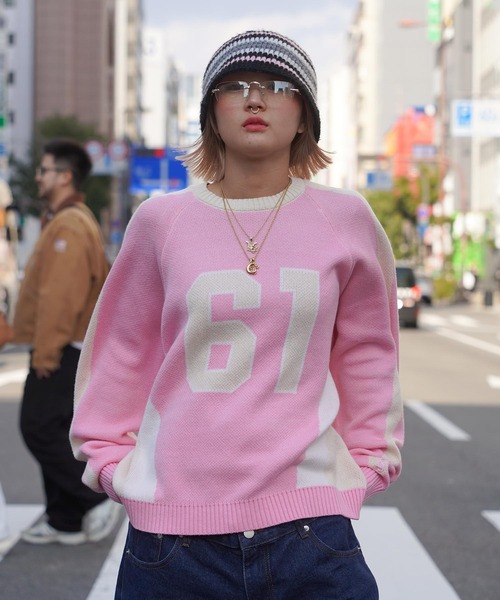 GUIDER（ガイダー）の「【GUIDER】コンパス クルーネックニット / Compass Crew Neck Knit（ニット/セーター・メンズ・ブラウン/ピンク/ブラック・M/L/XL）」の21枚目の写真