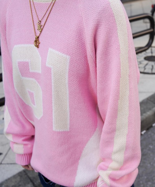 GUIDER（ガイダー）の「【GUIDER】コンパス クルーネックニット / Compass Crew Neck Knit（ニット/セーター・メンズ・ブラウン/ピンク/ブラック・M/L/XL）」の5枚目の写真