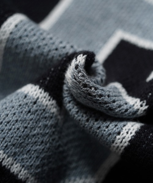 GUIDER（ガイダー）の「【GUIDER】コンパス クルーネックニット / Compass Crew Neck Knit（ニット/セーター・メンズ・ブラウン/ピンク/ブラック・M/L/XL）」の7枚目の写真
