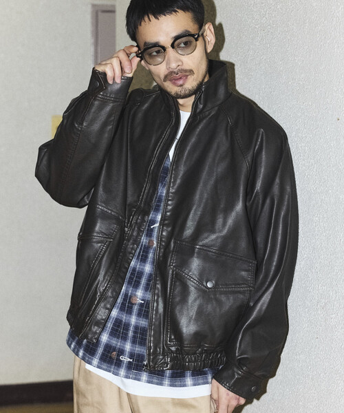 FREAK'S STORE（フリークスストア）の「ウォッシュ加工 レザレッド スタンドカラー ジップアップ ショートブルゾン（ブルゾン・メンズ・ブラウン/ブラック/ベージュ・LARGE/MEDIUM）」の3枚目の写真