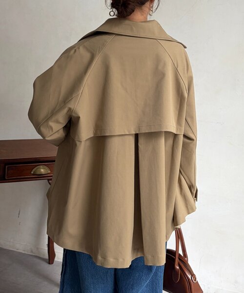 Chez toi（シェトワ）の「バックフレアコート（その他アウター・レディース・ベージュ/ネイビー・FREE）」の6枚目の写真