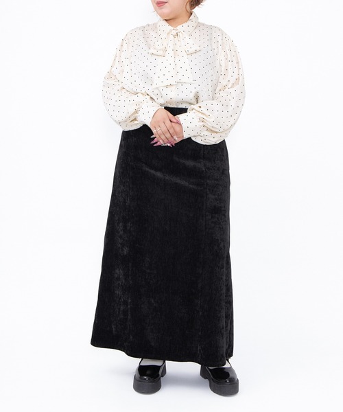 PUNYUS（プニュズ）の「ベロアロングスカート（スカート・レディース・オフホワイト/グレー/ブラック・1/2/3/4/5）」の12枚目の写真