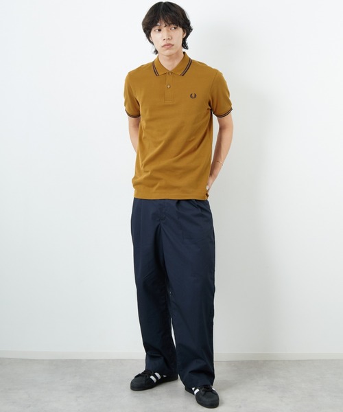 FRED PERRY⁄フレッドペリー] ツインティップライン ワンポイントロゴ
