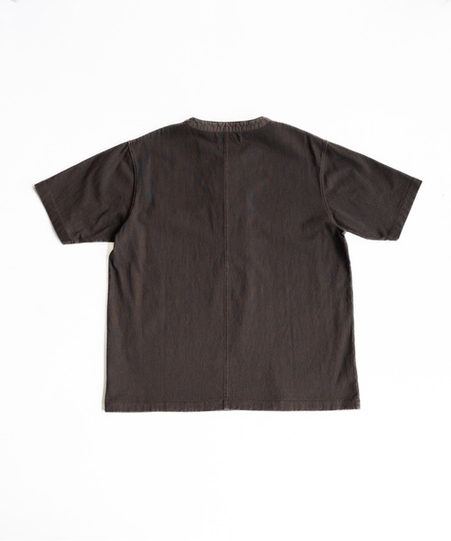 PHILTHEORY(フィルセオリー)の「Metal button henly neck T-shirts / メタルボタンヘンリーネックT(Tシャツ/カットソー・メンズ・チャコールグレー/ブラウン・1/3/2)」の21枚目の写真