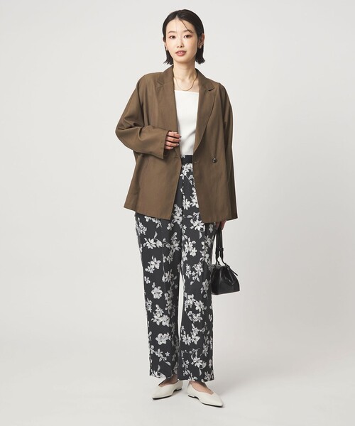 green label relaxing（グリーンレーベルリラクシング）の「［size SHORTあり］VeryLight  ベリーライト ジャケット ウォッシャブル 接触冷感（テーラードジャケット・レディース・ブラック/ダークブラウン・FREE/SHORT）」の10枚目の写真