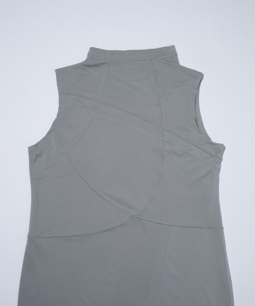 F/CE. （エフシーイー）の「F/CE. SOFT CURVE GATHER DRESS / エフシーイー ソフトカーブギャザードレス（ワンピース・レディース・ホワイト/ブラック/グレー・FREE）」の9枚目の写真