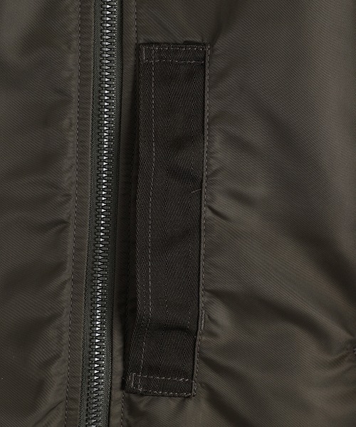 DAIWA PIER39（ダイワピア39）の「DAIWA PIER39 / ダイワ ピアサーティナイン：TECH 2WAY MA-1 DOWN JACKET：BW-40025W[PIE]（ダウンジャケット/コート・メンズ・カーキ系・M）」の4枚目の写真