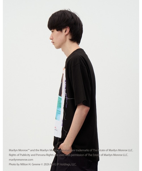 DISCOVERED（ディスカバード）の「MARILYN MONROE TEE (POOL)（パーカー・メンズ・ブラック/ホワイト・SMALL/LARGE）」の6枚目の写真