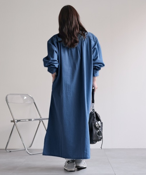 ap retro（アプレトロ）の「【India Fabric】ピンタックデニムシャツワンピース / 大人カジュアルロング（シャツワンピース・レディース・ブルー/ライトブルー/ダークブルー・FREE）」の5枚目の写真