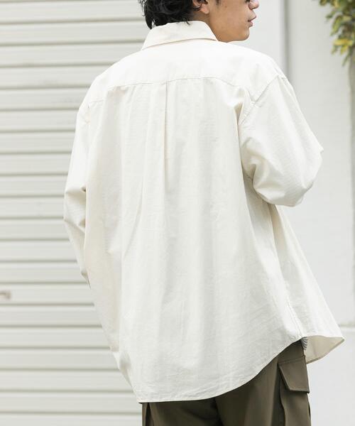 FORK&SPOON（フォークアンドスプーン）の「FORK&SPOON　ダブルポケットシャンブレーシャツ（シャツ/ブラウス・メンズ・ブルー/アイボリー・5/4）」の3枚目の写真