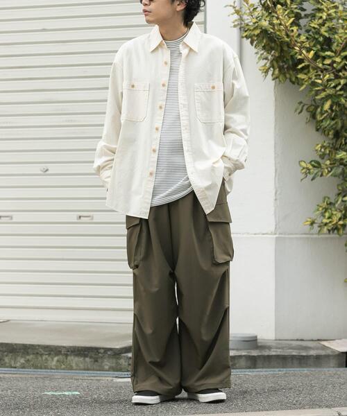 FORK&SPOON（フォークアンドスプーン）の「FORK&SPOON　ダブルポケットシャンブレーシャツ（シャツ/ブラウス・メンズ・ブルー/アイボリー・5/4）」の7枚目の写真