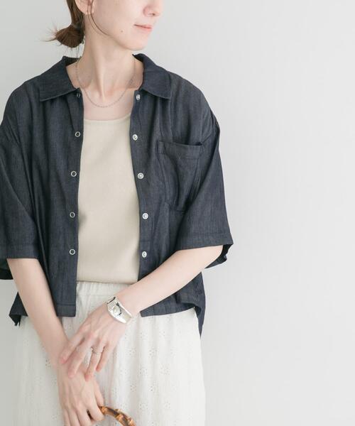 ITEMS URBANRESEARCH（アイテムズ アーバンリサーチ）の「レーヨンデニム半袖シャツ（シャツ/ブラウス・レディース・ブラック/ワンウォッシュ・FREE）」の13枚目の写真