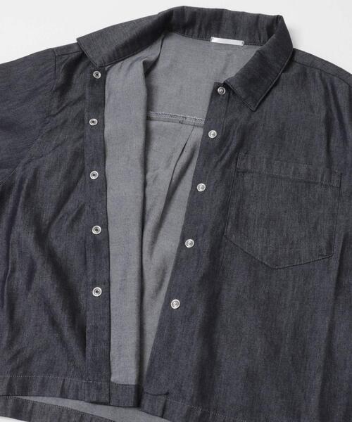 ITEMS URBANRESEARCH（アイテムズ アーバンリサーチ）の「レーヨンデニム半袖シャツ（シャツ/ブラウス・レディース・ブラック/ワンウォッシュ・FREE）」の20枚目の写真