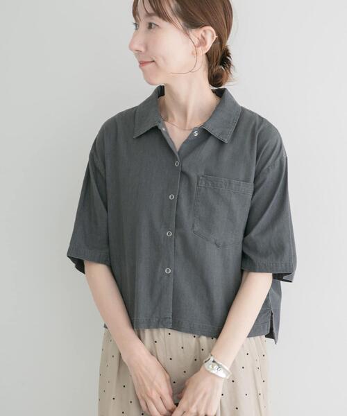 ITEMS URBANRESEARCH（アイテムズ アーバンリサーチ）の「レーヨンデニム半袖シャツ（シャツ/ブラウス・レディース・ブラック/ワンウォッシュ・FREE）」の7枚目の写真