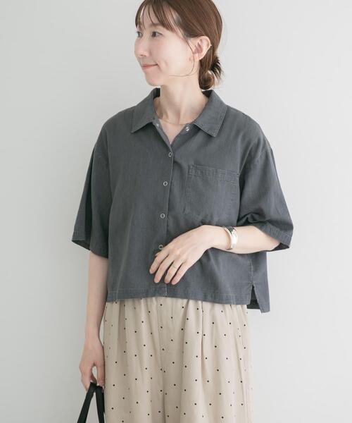 ITEMS URBANRESEARCH（アイテムズ アーバンリサーチ）の「レーヨンデニム半袖シャツ（シャツ/ブラウス・レディース・ブラック/ワンウォッシュ・FREE）」の8枚目の写真