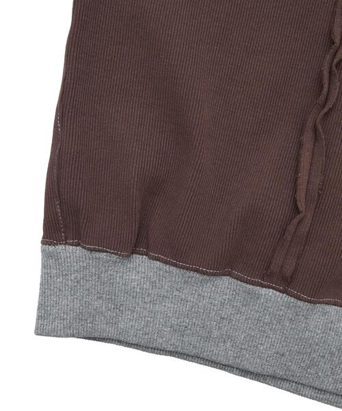 CONVERSE TOKYO(コンバーストウキョウ)の「PATCHWORK CUT-OFF TOP(Tシャツ/カットソー・レディース・グレー/ブラック・MEDIUM/SMALL)」の18枚目の写真