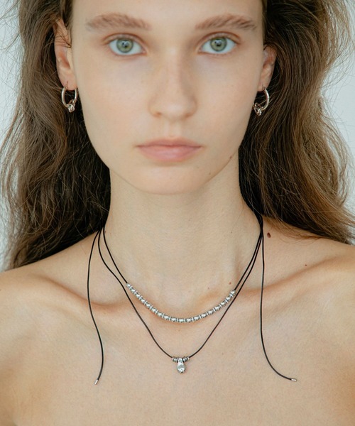 LAPUIS(ラピュイ)の「LAPUIS(ラピュイ)Metal Beads choker(チョーカー・レディース・シルバー/ゴールド・FREE)」の6枚目の写真