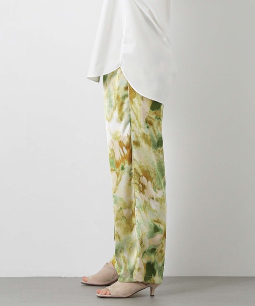 Gready Brilliant（グレディブリリアン）の「ぼかしフラワーワイドパンツ（その他パンツ・レディース・ブラウン系/イエロー系・FREE）」の16枚目の写真