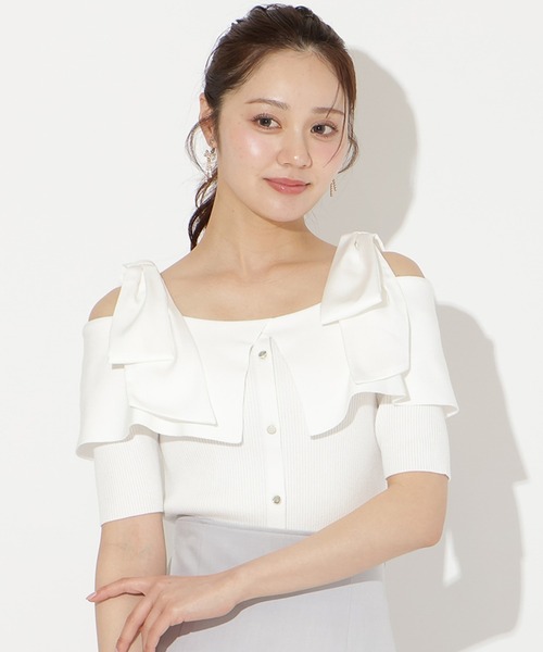 WILLSELECTION(ウィルセレクション)の「リボンオフショルハーフスリーブニット(ニット/セーター・レディース・オフホワイト/ピンク/ミント/ネイビー/ブラック・FREE)」の1枚目の写真