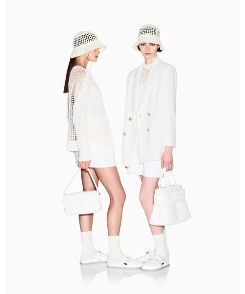 ARMANI EXCHANGE(アルマーニエクスチェンジ)の「【A|X アルマーニ エクスチェンジ】<オンライン限定>WE バックメッシュ Vネックコットンニットプルオーバー(ニット/セーター・レディース・ホワイト・MEDIUM/SMALL/X-SMALL/LARGE)」の4枚目の写真