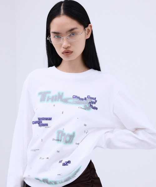 THINGS THAT MATTER（シングス ザット マター）の「CHAOS PRINT LONG T-SHIRT  / カオス プリント ロングTシャツ / ZOZOTOWN限定商品（Tシャツ/カットソー・レディース・ホワイト×ブルー/ホワイト×グリーン・FREE）」の3枚目の写真