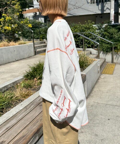 SOUNDSGOOOOD（サウンズグッド）の「【SOUNDS GOOOOD】DOG総柄刺繍プリントワッフルロンTEE（Tシャツ/カットソー・レディース・オフホワイト/ネイビー・ONE SIZE）」の8枚目の写真