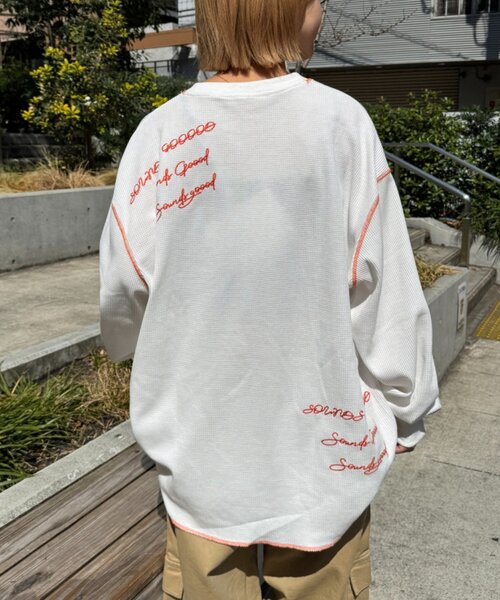 SOUNDSGOOOOD（サウンズグッド）の「【SOUNDS GOOOOD】DOG総柄刺繍プリントワッフルロンTEE（Tシャツ/カットソー・レディース・オフホワイト/ネイビー・ONE SIZE）」の9枚目の写真