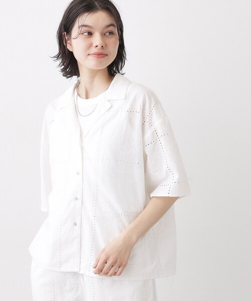 Dessin(デッサン)の「【セットアップ可/洗える】刺繍スクエアレースシャツ(シャツ/ブラウス・レディース・ホワイト系/ブラウン系その他/グリーン系・02)」の4枚目の写真