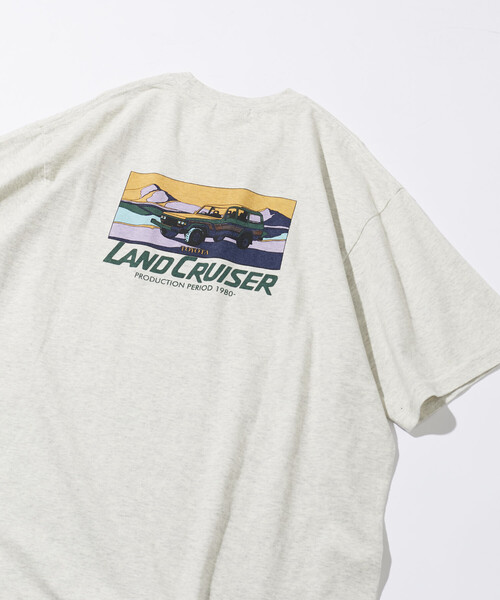 FREAK'S STORE(フリークスストア)の「リラックスフィット ランクル60 バックプリント ショートスリーブ クルーネックTシャツ/ランドクルーザー(Tシャツ/カットソー・メンズ・ライトグレー/ブラック/ベージュ/ホワイト/オリーブ・MEDIUM/LARGE/SMALL)」の15枚目の写真
