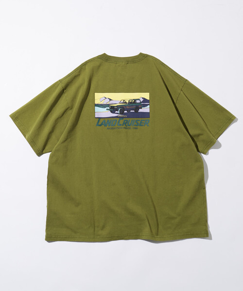FREAK'S STORE(フリークスストア)の「リラックスフィット ランクル60 バックプリント ショートスリーブ クルーネックTシャツ/ランドクルーザー(Tシャツ/カットソー・メンズ・ライトグレー/ブラック/ベージュ/ホワイト/オリーブ・MEDIUM/LARGE/SMALL)」の20枚目の写真