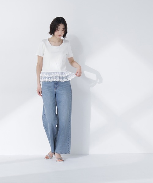 NATURAL BEAUTY BASIC（ナチュラルビューティーベーシック）の「レースドッキングフリルカットソー（Tシャツ/カットソー・レディース・グレー系その他/ブラック系その他2/オフホワイト・FREE）」の5枚目の写真