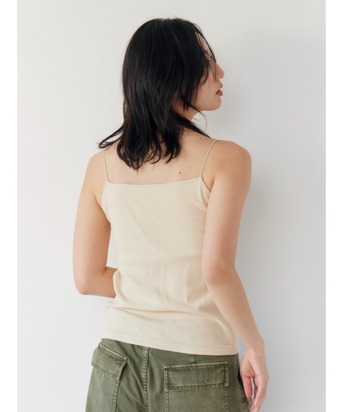 Ungrid（アングリッド）の「パット付きスクエアキャミソール（キャミソール・レディース・ブラウン/アイボリー/ブラック・FREE）」の22枚目の写真
