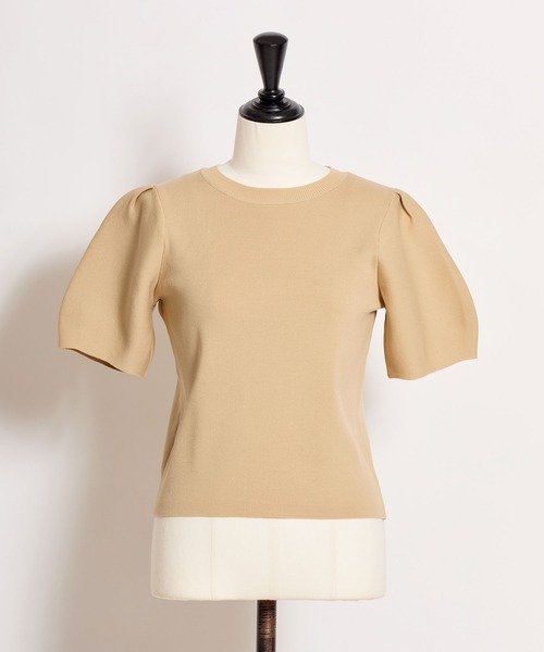 NOELA(ノエラ)の「パフスリーブ総針ニット(ニット/セーター・レディース・オフホワイト/イエロー/モカ/キャメル・フリー)」の1枚目の写真