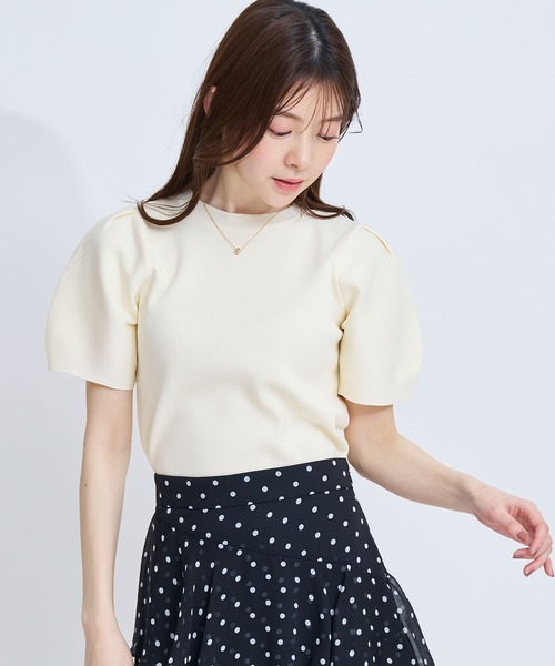 NOELA(ノエラ)の「パフスリーブ総針ニット(ニット/セーター・レディース・オフホワイト/イエロー/モカ/キャメル・フリー)」の16枚目の写真