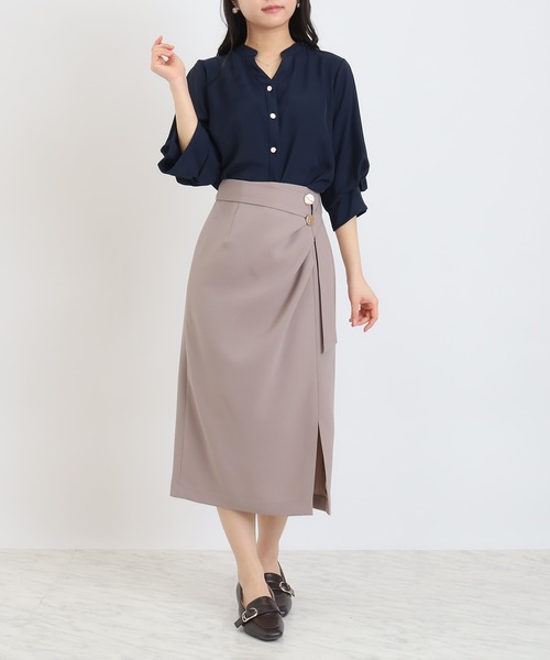 ASTORIA ODIER（アストリアオディール）の「とろみボリュームスリーブスキッパーブラウス（シャツ/ブラウス・レディース・ベージュ/ネイビー/ラベンダー/ホワイト・MEDIUM/LARGE）」の9枚目の写真