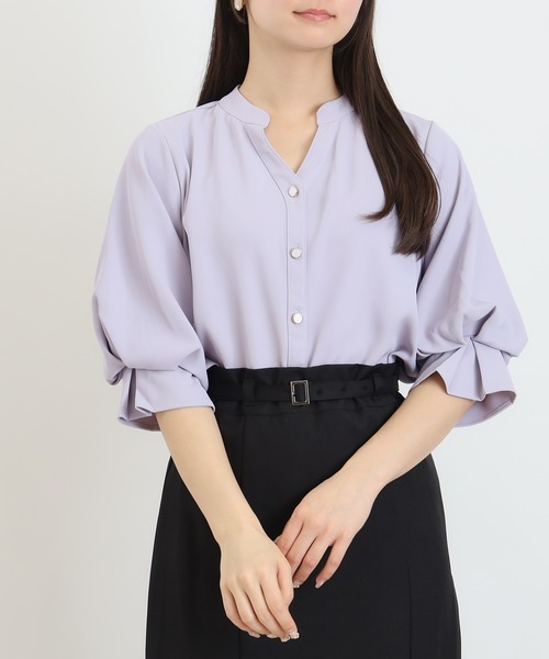 ASTORIA ODIER（アストリアオディール）の「とろみボリュームスリーブスキッパーブラウス（シャツ/ブラウス・レディース・ベージュ/ネイビー/ラベンダー/ホワイト・MEDIUM/LARGE）」の20枚目の写真