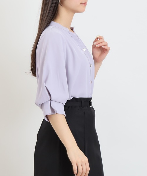 ASTORIA ODIER（アストリアオディール）の「とろみボリュームスリーブスキッパーブラウス（シャツ/ブラウス・レディース・ベージュ/ネイビー/ラベンダー/ホワイト・MEDIUM/LARGE）」の21枚目の写真