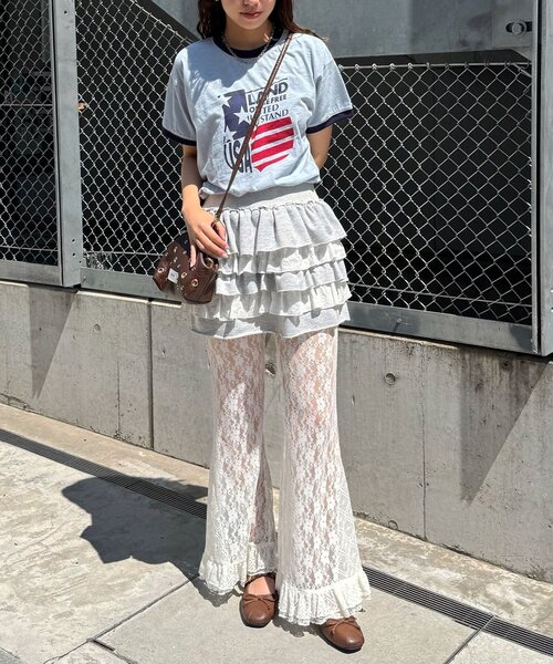 CIAOPANIC(チャオパニック)の「レースフレアレイヤードフリルパンツ(その他パンツ・レディース・ブラック/ホワイト/アイボリー・0/1)」の7枚目の写真