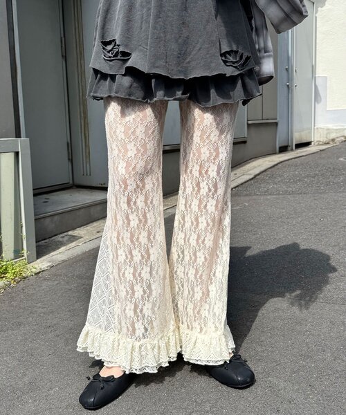 CIAOPANIC(チャオパニック)の「レースフレアレイヤードフリルパンツ(その他パンツ・レディース・ブラック/ホワイト/アイボリー・0/1)」の14枚目の写真