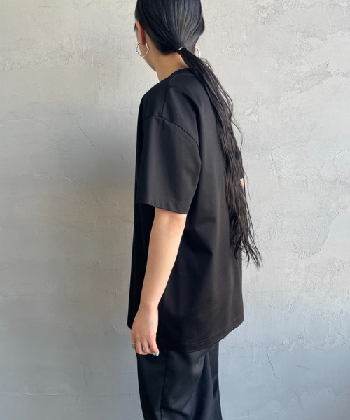 TATRAS（タトラス）の「[TATRAS/タトラス] NUNKI ブランド刺繍ロゴ ショートスリーブTシャツ（Tシャツ/カットソー・レディース・ブラック/ホワイト・1/2/3）」の18枚目の写真